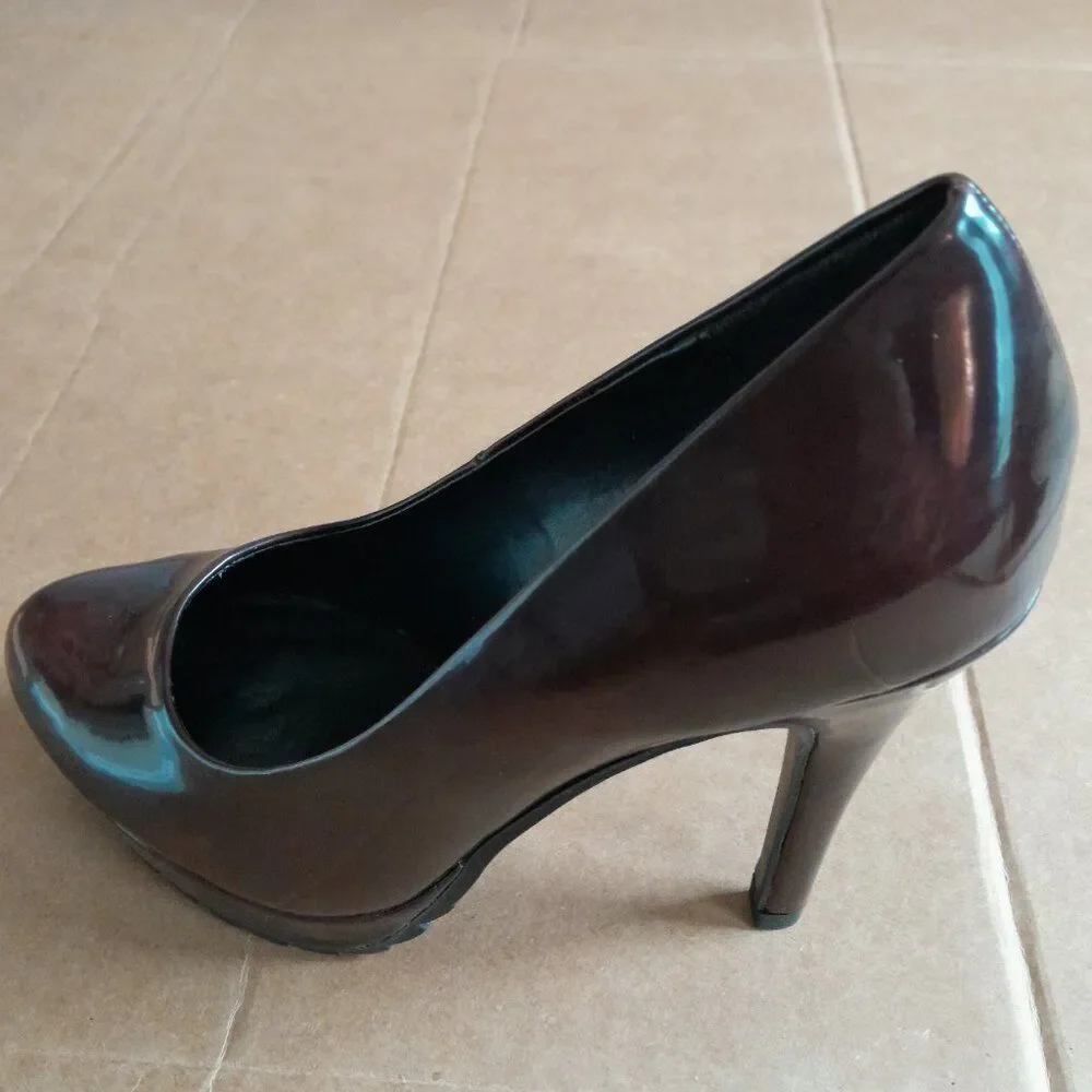 Call It Spring Women’s Glossy Brown 4.5in. Platform Heels Size 7